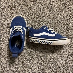 Vans Kids Blue Low-Top Sneakers with White Stripe and Checkerboard Midsole